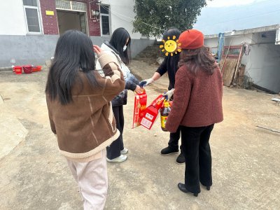 怀宁县妇联开展春节走访慰问活动